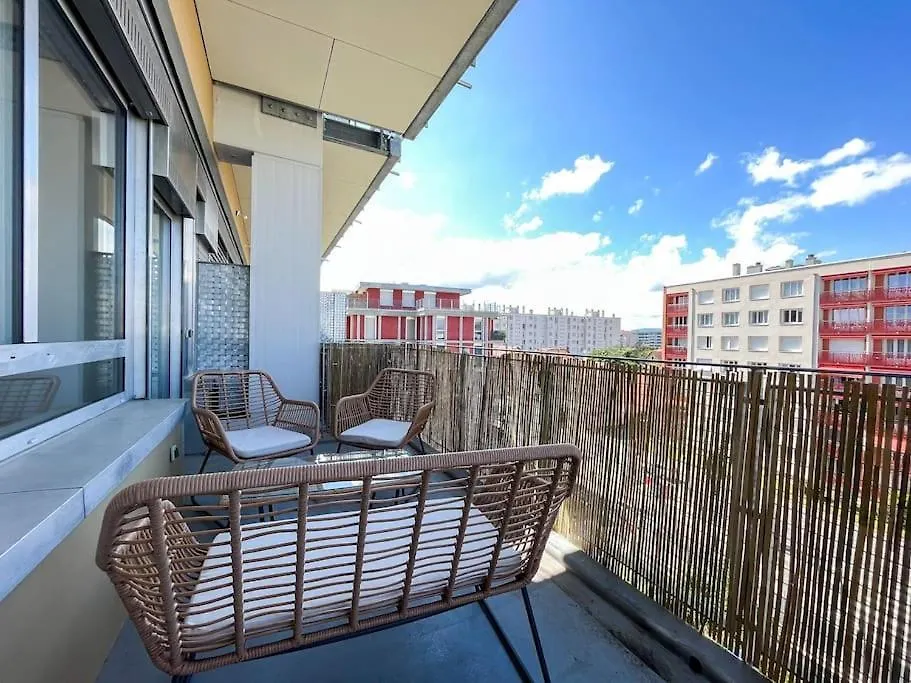 Suite Helena Villeurbanne 0*,  France