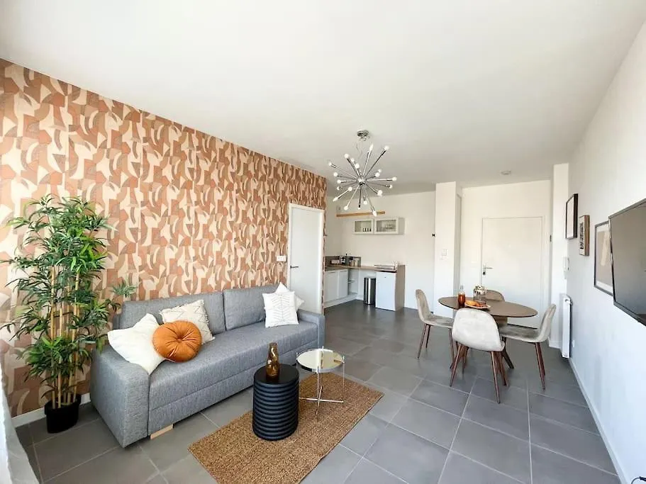 Suite Helena Villeurbanne Apartment