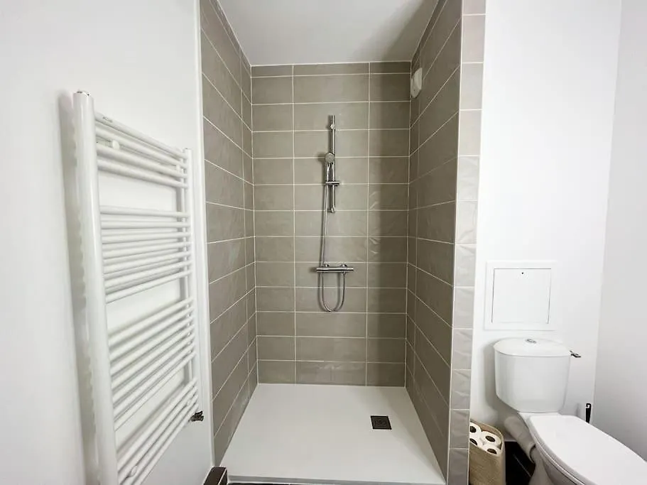 Suite Helena Villeurbanne Apartment